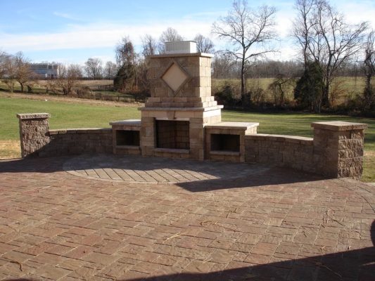 Fire Pits & Outdoor Fireplaces