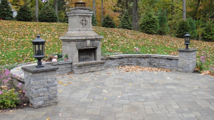 Fire Pits & Outdoor Fireplaces